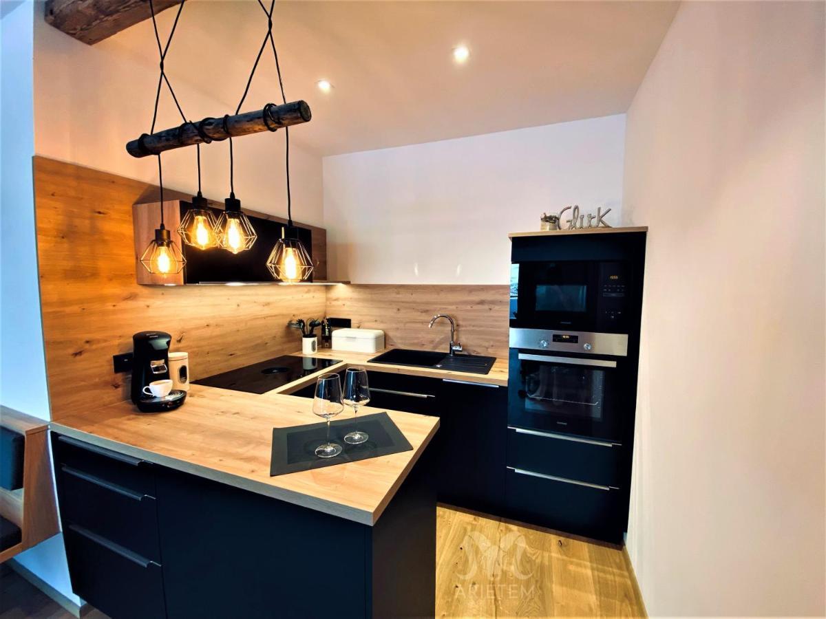 Arietem-Apartment - By Mynests Grobming Luaran gambar